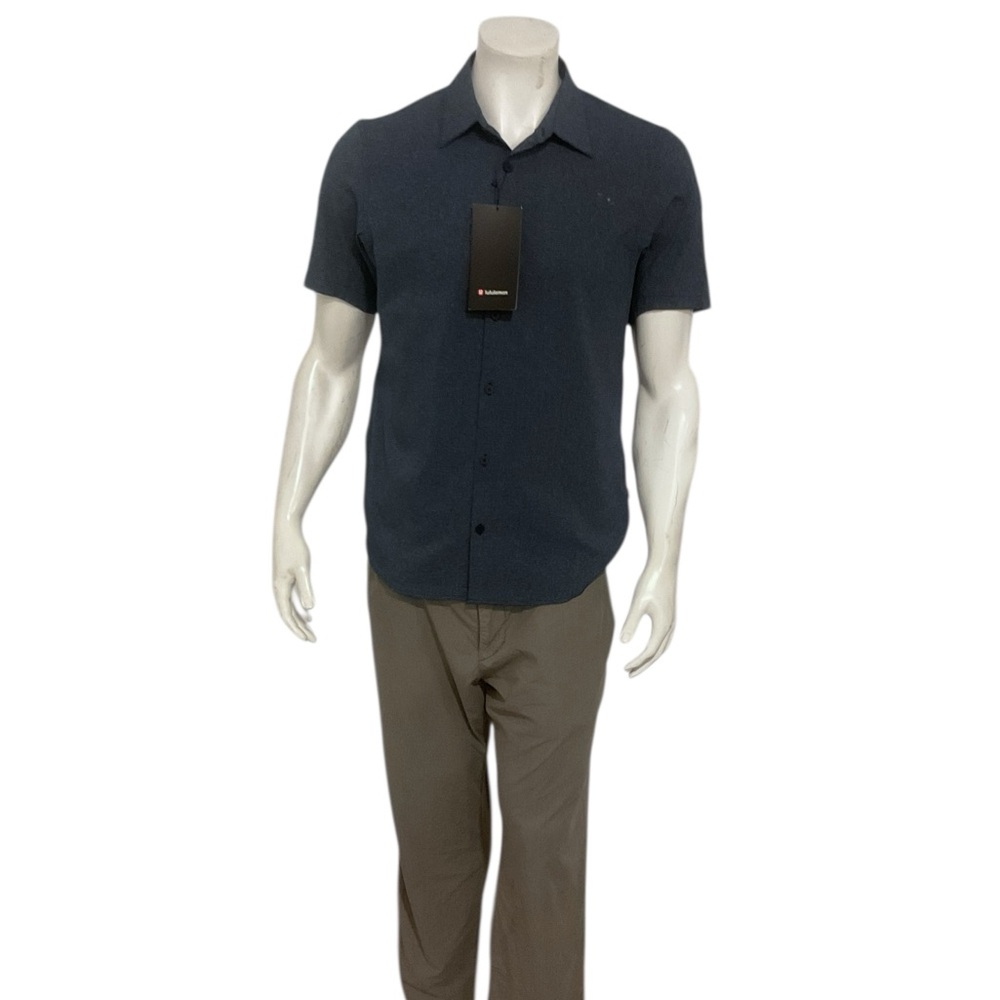 lululemon athletica Men's Short Sleeve Button-Down Shirt in Dark Navy